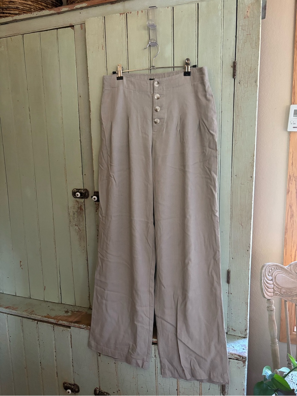 Rewash Neutral Wide-Leg Women’s Dress Pants with Button Front